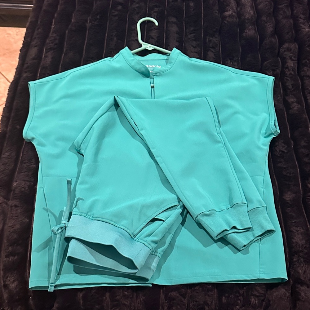 Surgical Green Mandala Jogger Scrub Set
